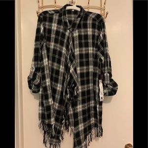 NWT willow&clay plaid fringe top